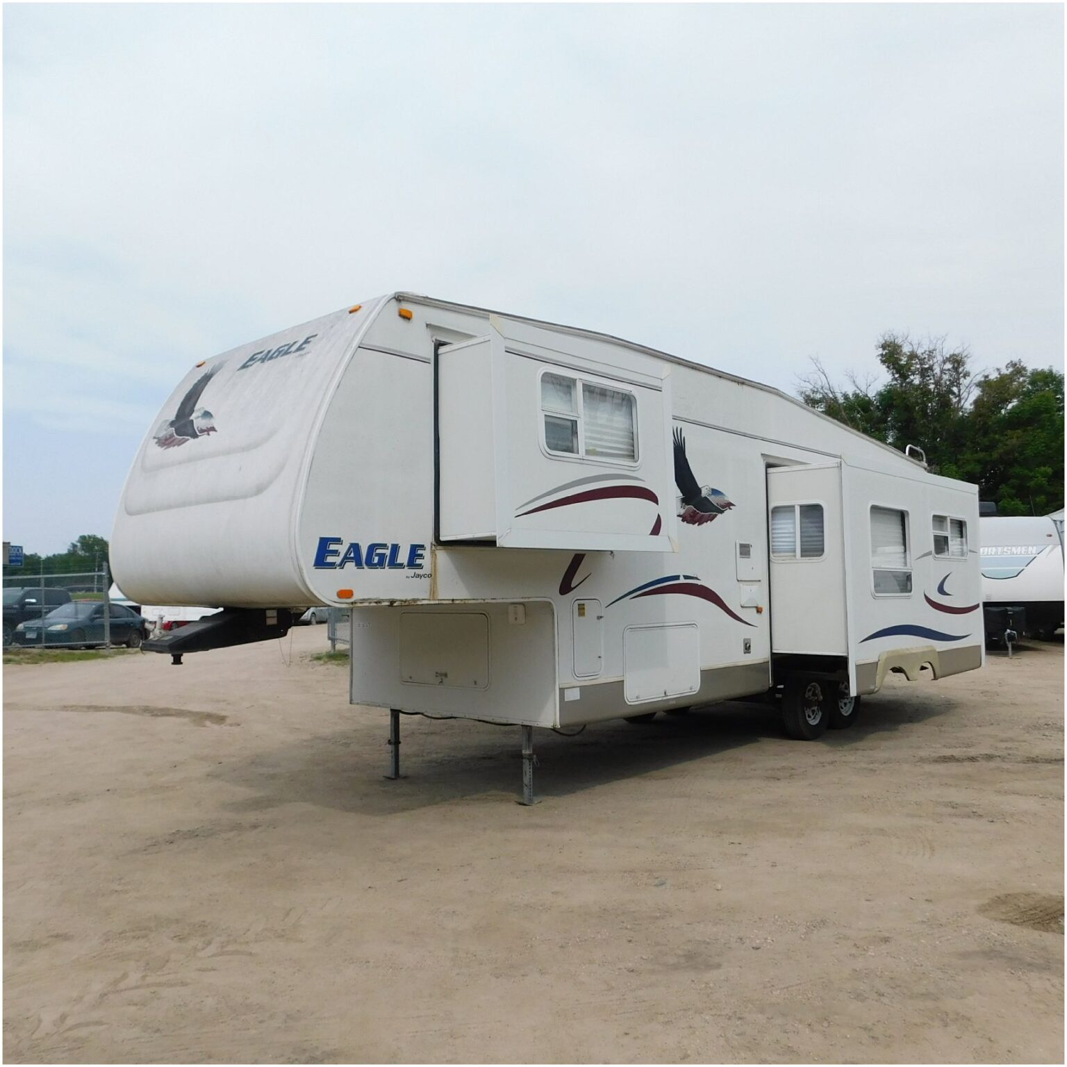 #1527 2005 Jayco Eagle 301RLS – Recreational Salvage